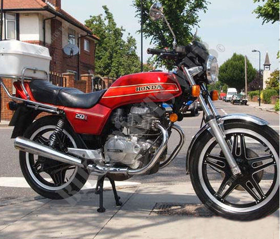 1982 Honda CB250N - Moto.ZombDrive.COM